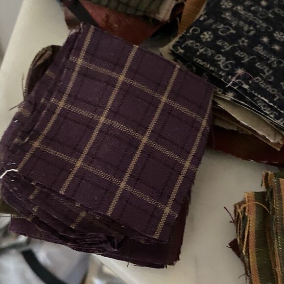 LOT OF VTG 2.5" Quilt Block Squares Patterned & Plaids Cotton Cut Fabric Pieces - Picture 5 of 13